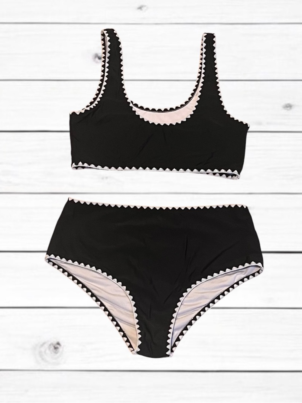 NEW Beachsissi Retro Minimalist Black & White Scalloped Trim Two Piece Swim Set